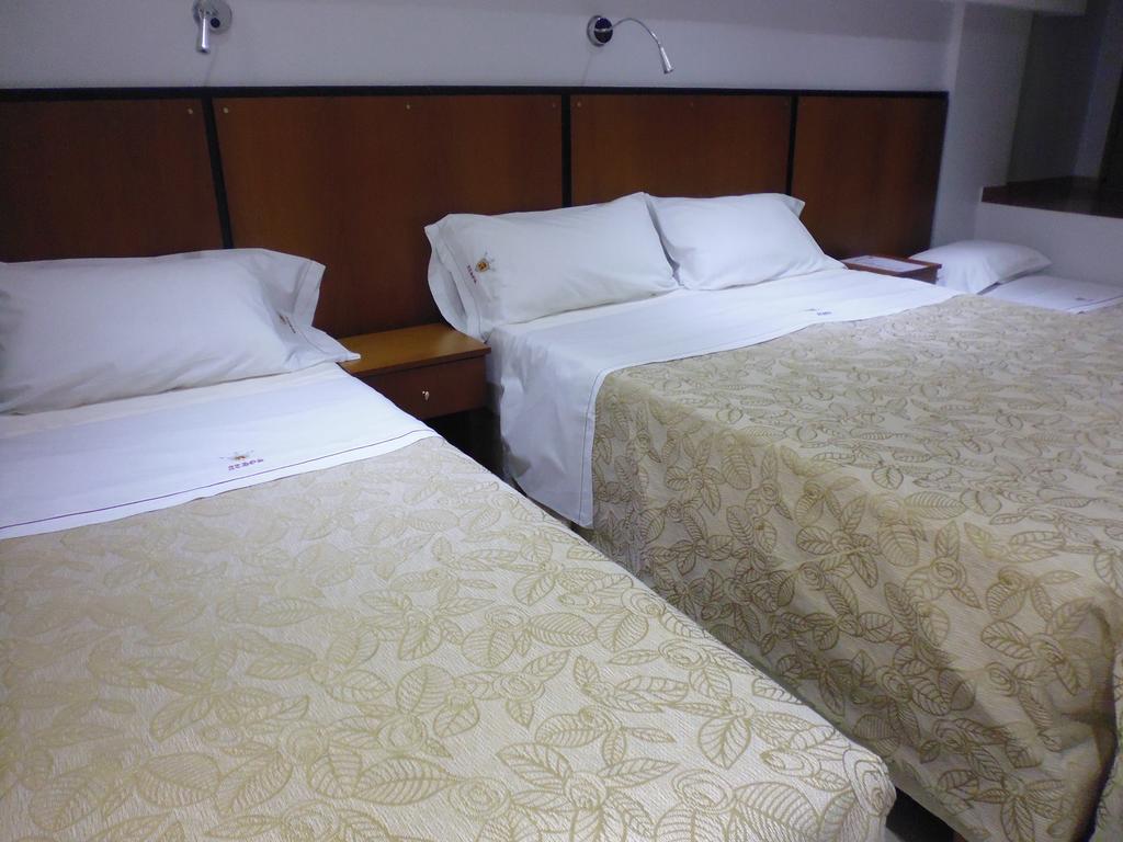Hotel Athos بوينس آيرس المظهر الخارجي الصورة